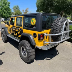 Zderzak aluminiowy tył z mocowaniem na koło zapasowe GenRight Jeep Wrangler JL